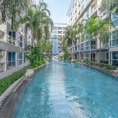 โรงแรม Vanko International