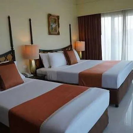 Palette Luxe North โรงแรม 5*