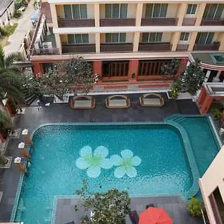 โรงแรม Palette Luxe North