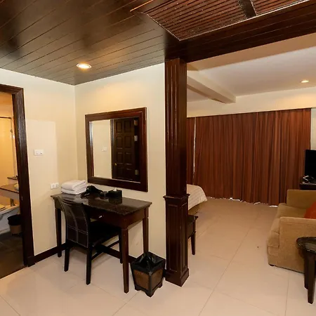 Sunday Chateau En - Pattaya