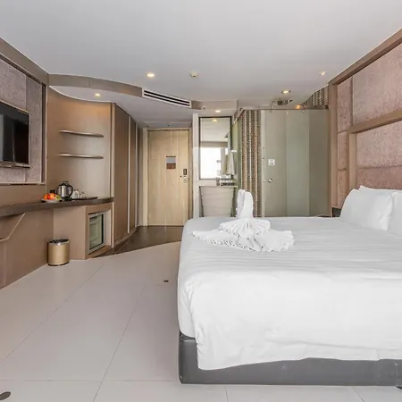 โรงแรม Vanko International 5*