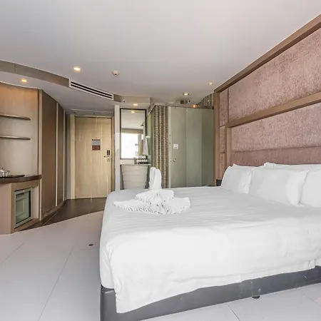 โรงแรม Vanko International 5*