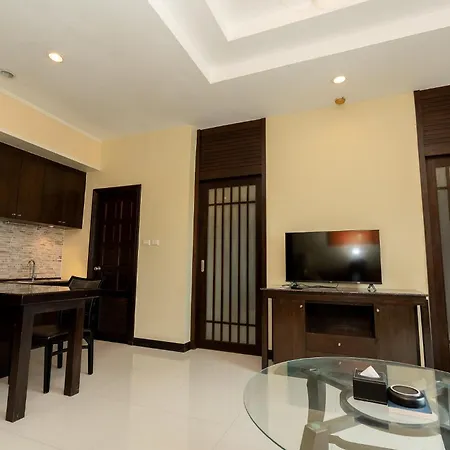 Hotel Sunday Chateau En - Pattaya