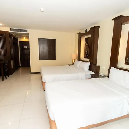 Sunday Chateau En - Hotel Pattaya