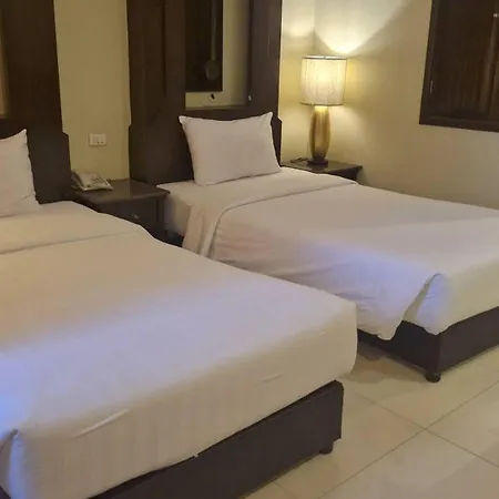 Sunday Chateau En - Hotel Pattaya