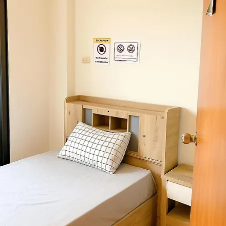 Capsule hotel Lawans *