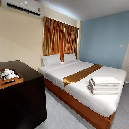 Hostel Rustic Comfort Zone, Pattaya