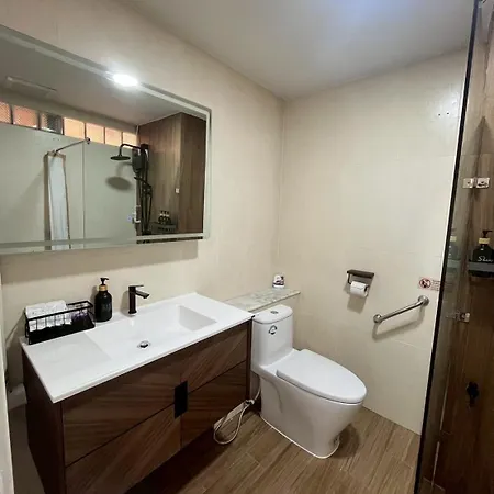 Truely Bed & Breakfast 4*