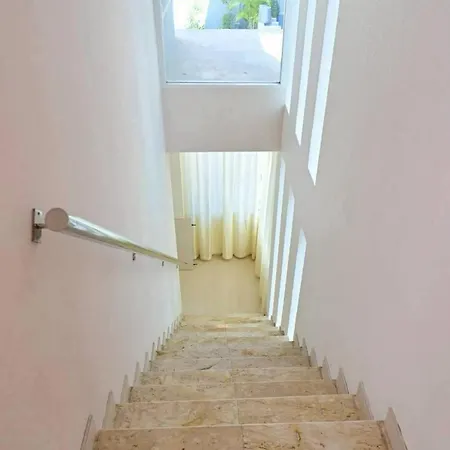 Fiscus 3 Bedrooms With Private Pool. Villa