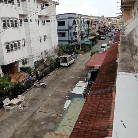 ที่พัก , & Coworking