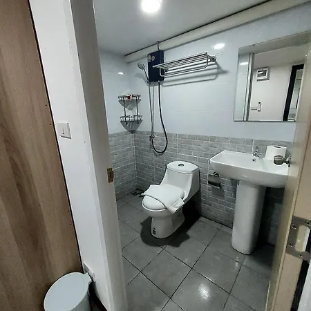 Hostel Rustic Comfort Zone,