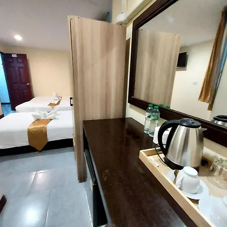 Rustic Comfort Zone, Hostel *