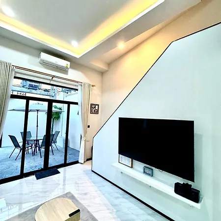 Flex Pool Villa Pattaya