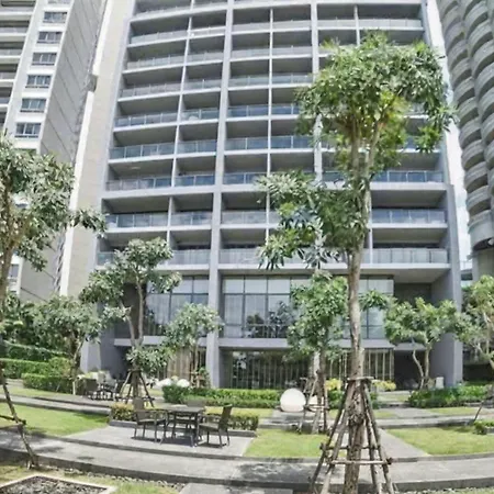 Luxury Large One Bedroom Seaview Serviced At Wongamat, Pattaya