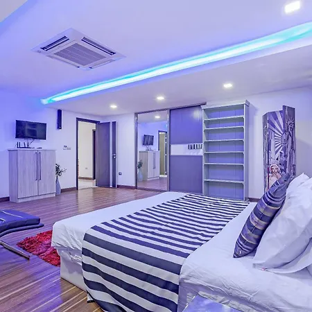 วิลล่า Royal Grand - High Grove - Pratumnak -