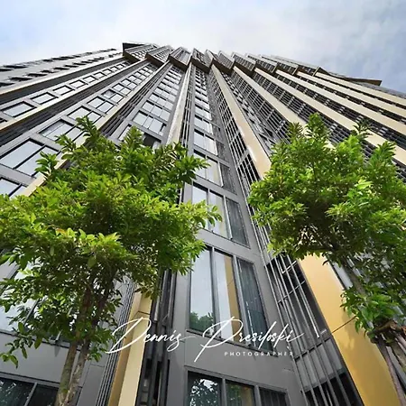 Luxury Edge Seaview Apartment