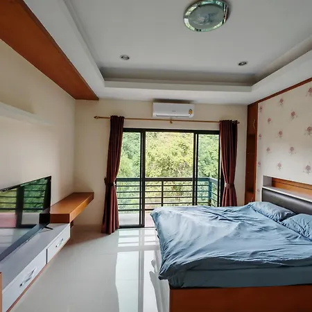 อพาร์ทเม้น Phratamnak Grand - Cozy *