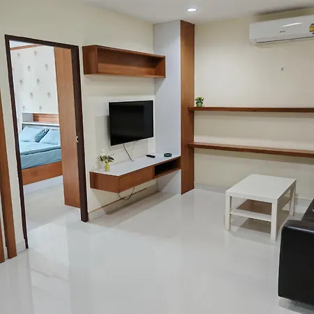 Phratamnak Grand - Cozy อพาร์ทเม้น