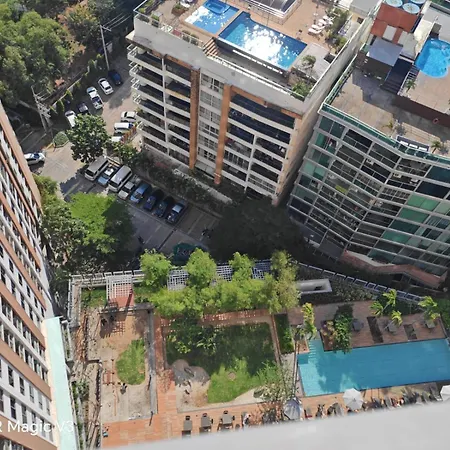 Unixx Sea View Walking Street 5 Min Pool & Gym Apartment Pattaya
