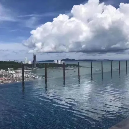 Base Quiet King-bed With Infinity Pool & Free Netflix! อพาร์ทเม้น *