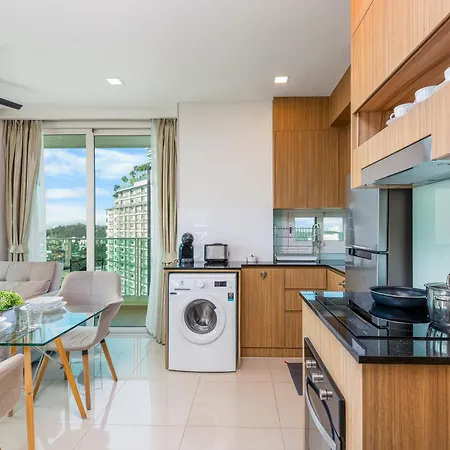 Rare Panoramic Sea, & Mountain Views - Xxl Balcony - 1gbps Blazing Fast Free Wifi - Pool - Gym - Pool Table - Steam - Sauna - Bar Pattaya