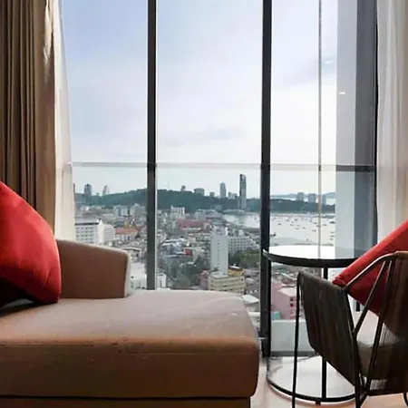 Luxury Edge Seaview * Pattaya