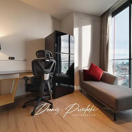 Luxury Edge Seaview