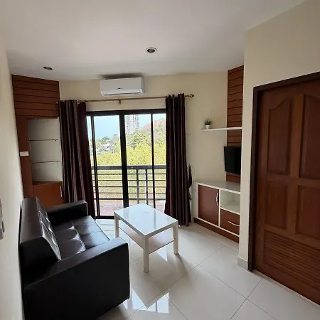 อพาร์ทเม้น Phratamnak Grand - Cozy Pattaya