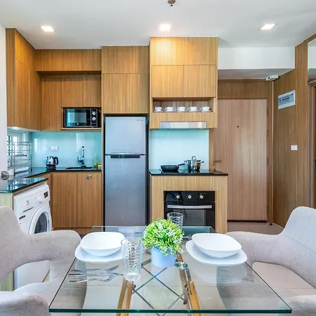 Rare Panoramic Sea, & Mountain Views - Xxl Balcony - 1gbps Blazing Fast Free Wifi - Pool - Gym - Pool Table - Steam - Sauna - Bar * Pattaya