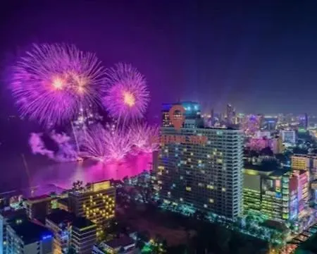 อพาร์ทเม้น Unixx Sea View *