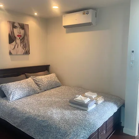 Amazing Spacious Seaview Apartment *