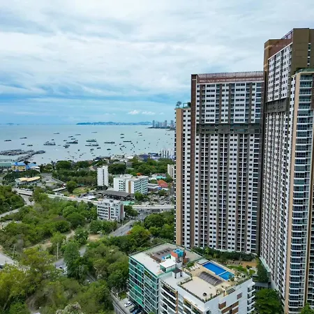 อพาร์ทเม้น Unixx Sea View