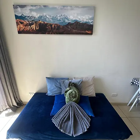 Unixx Seaview Apartment Pattaya