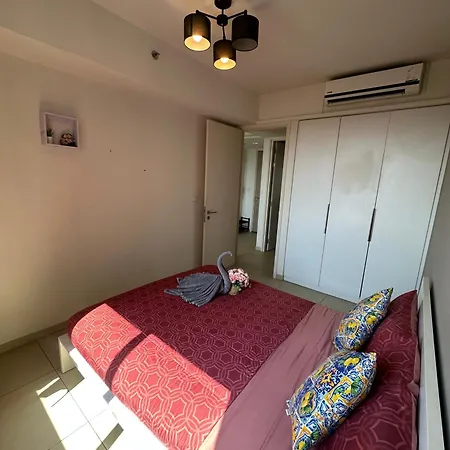Unixx Seaview Apartment *
