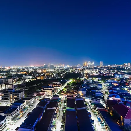 Rare Panoramic Sea, & Mountain Views - Xxl Balcony - 1gbps Blazing Fast Free Wifi - Pool - Gym - Pool Table - Steam - Sauna - Bar อพาร์ทเม้น