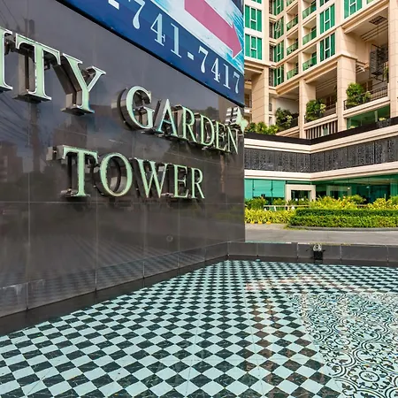 อพาร์ทเม้น Rare Panoramic Sea, & Mountain Views - Xxl Balcony - 1gbps Blazing Fast Free Wifi - Pool - Gym - Pool Table - Steam - Sauna - Bar *