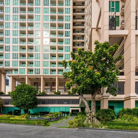 อพาร์ทเม้น Rare Panoramic Sea, & Mountain Views - Xxl Balcony - 1gbps Blazing Fast Free Wifi - Pool - Gym - Pool Table - Steam - Sauna - Bar