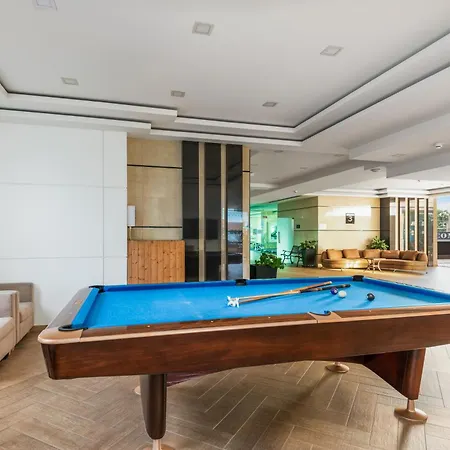 Rare Panoramic Sea, & Mountain Views - Xxl Balcony - 1gbps Blazing Fast Free Wifi - Pool - Gym - Pool Table - Steam - Sauna - Bar * Pattaya