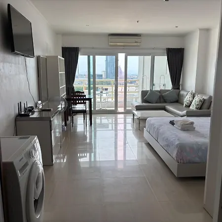 อพาร์ทเม้น View Talay 6 By Anatolia *