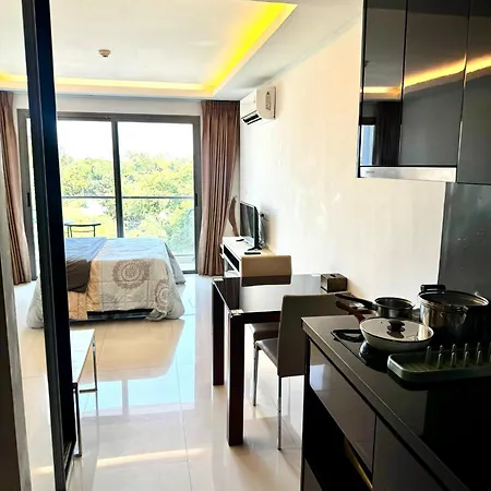 Club Royal อพาร์ทเม้น Pattaya