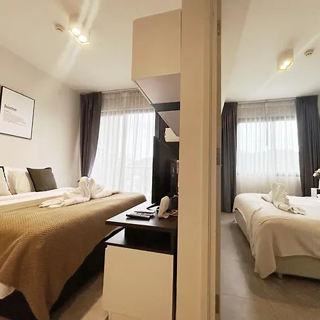 Unixx Sea View Pattaya