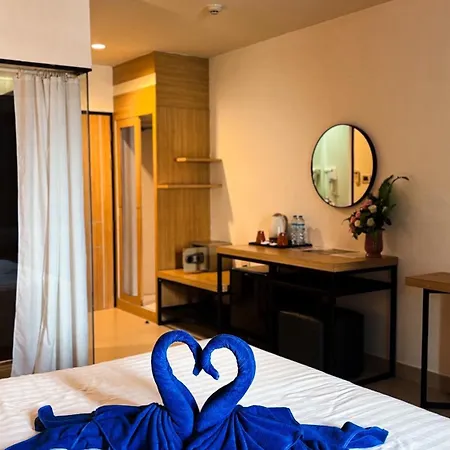 Vogue Hotel 4*