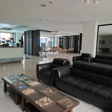 Vogue 4* Pattaya