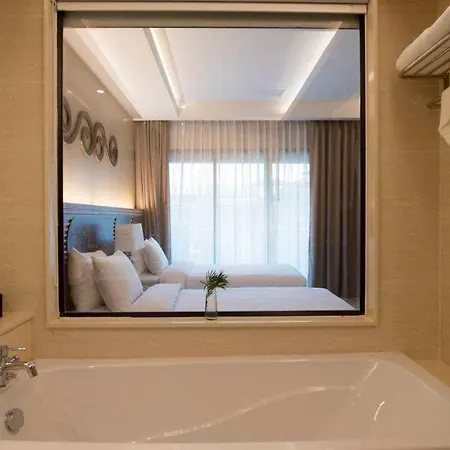 Le Bali 5* Pattaya
