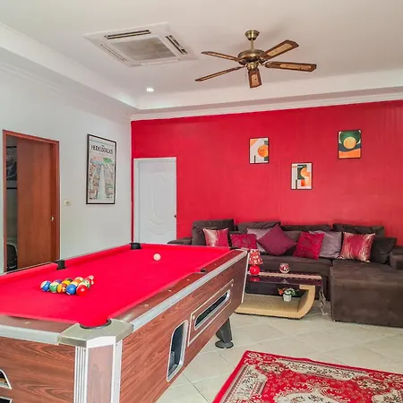 Private Pool 3b Snooker Karaoke 200m * Pattaya
