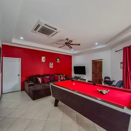 Villa Private Pool 3b Snooker Karaoke 200m Pattaya
