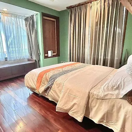 H6市中心 唐人街 航站楼 风月街五房芭提雅海天-泳池别墅o * Pattaya