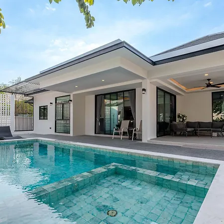 芭提雅市中心5卧现代轻奢别墅pool Villa近21航站楼海边 * Pattaya