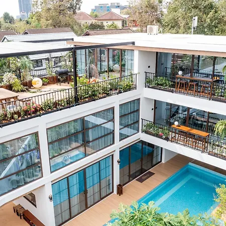 市中心近海6卧奢华泳池别墅alden Design Pool วิลล่า
