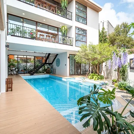 市中心近海6卧奢华泳池别墅alden Design Pool * Pattaya